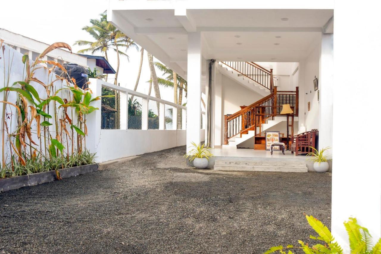 Kavin Beach Hotel Hikkaduwa Extérieur photo